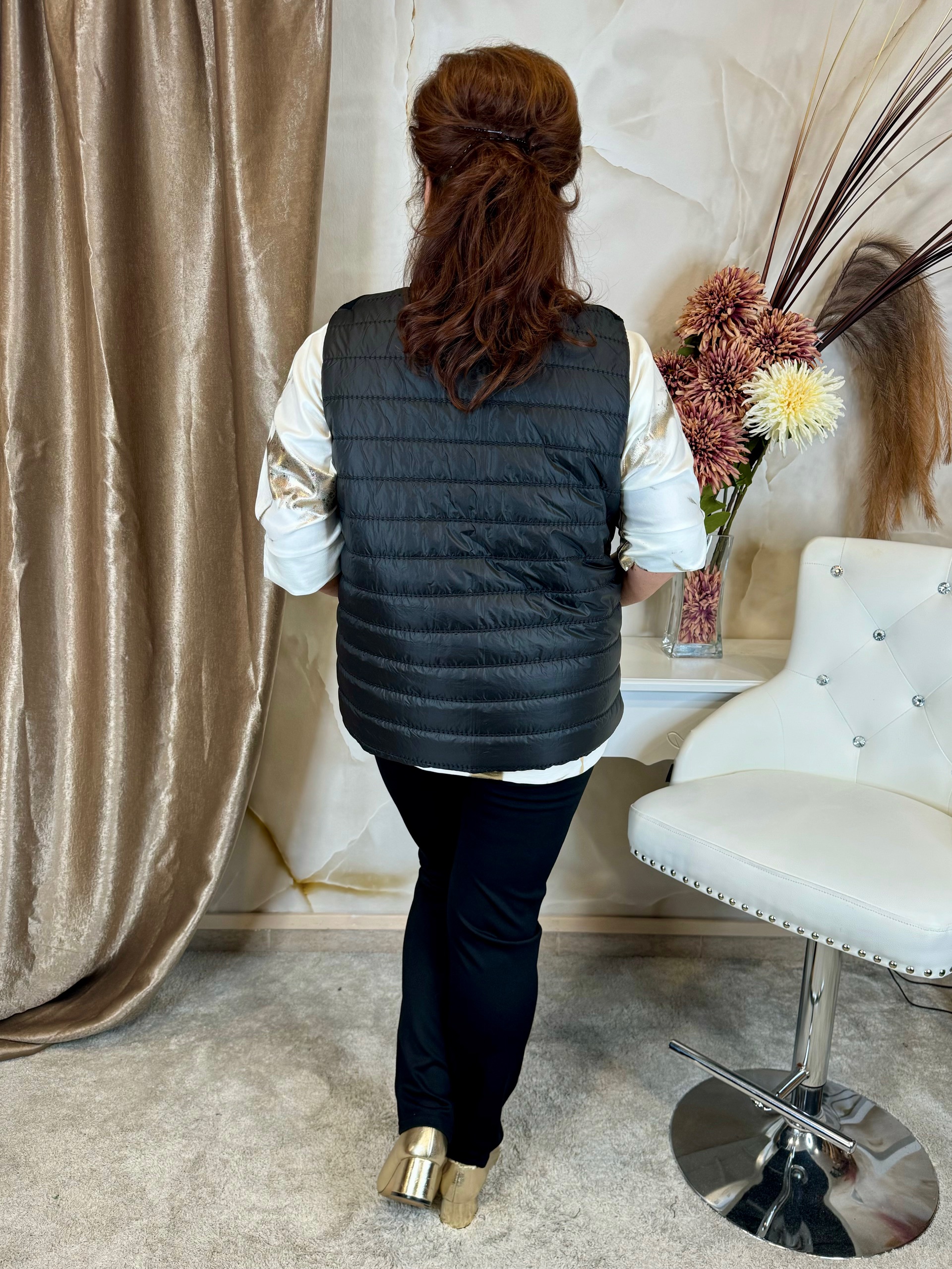 Rövid steppelt fekete mellény - Image 6