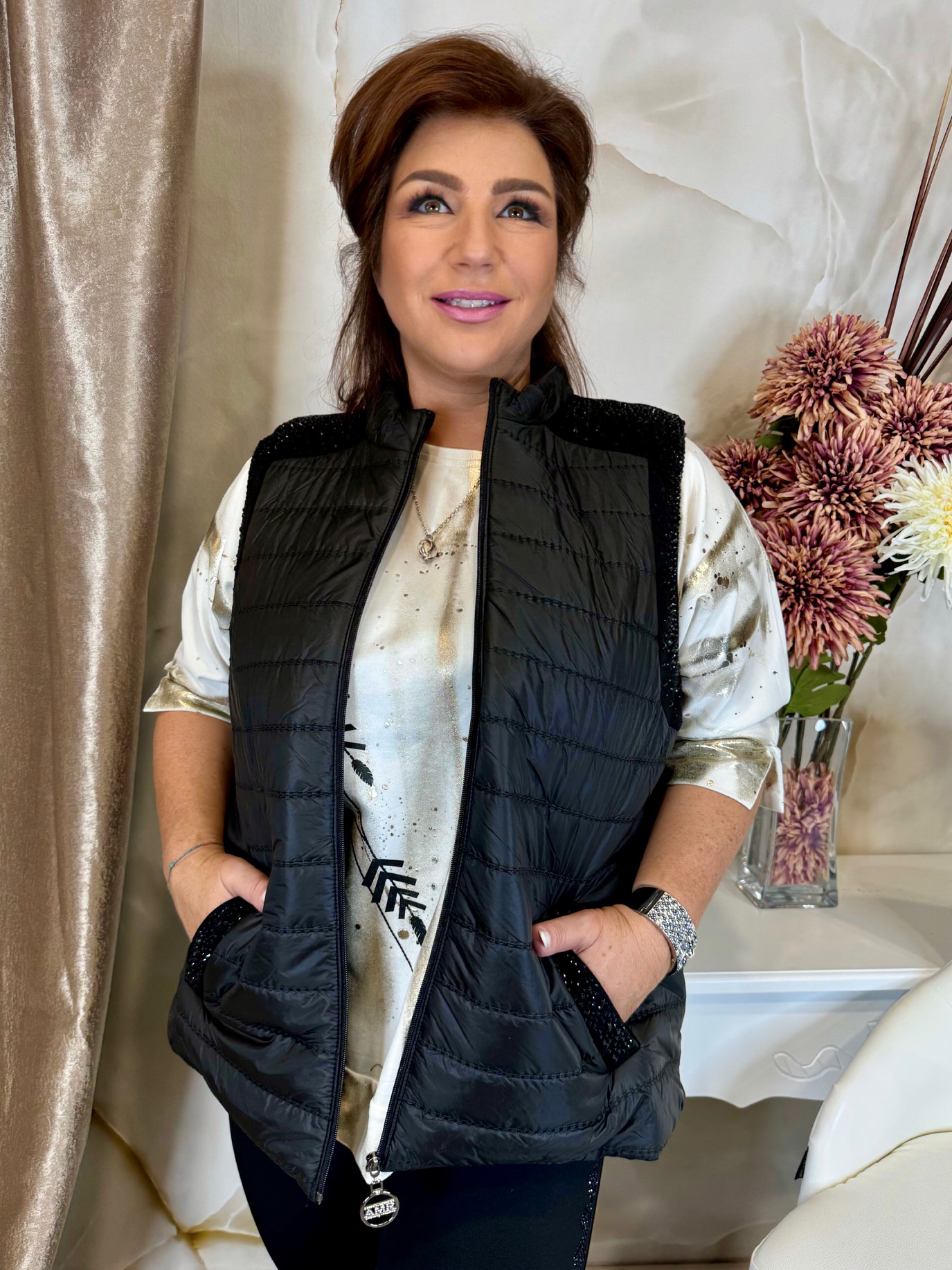 Rövid steppelt fekete mellény - Image 4