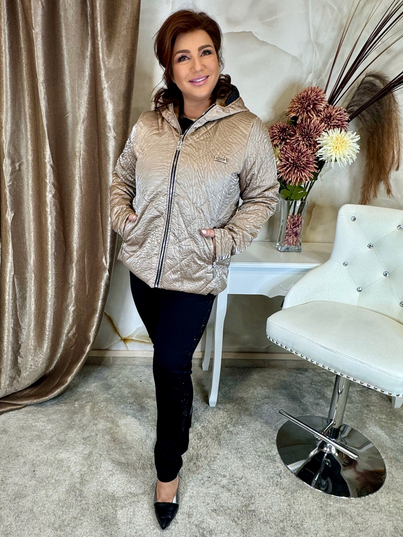 Selyemfényű rövid pezsgőszínű kabát - Image 3