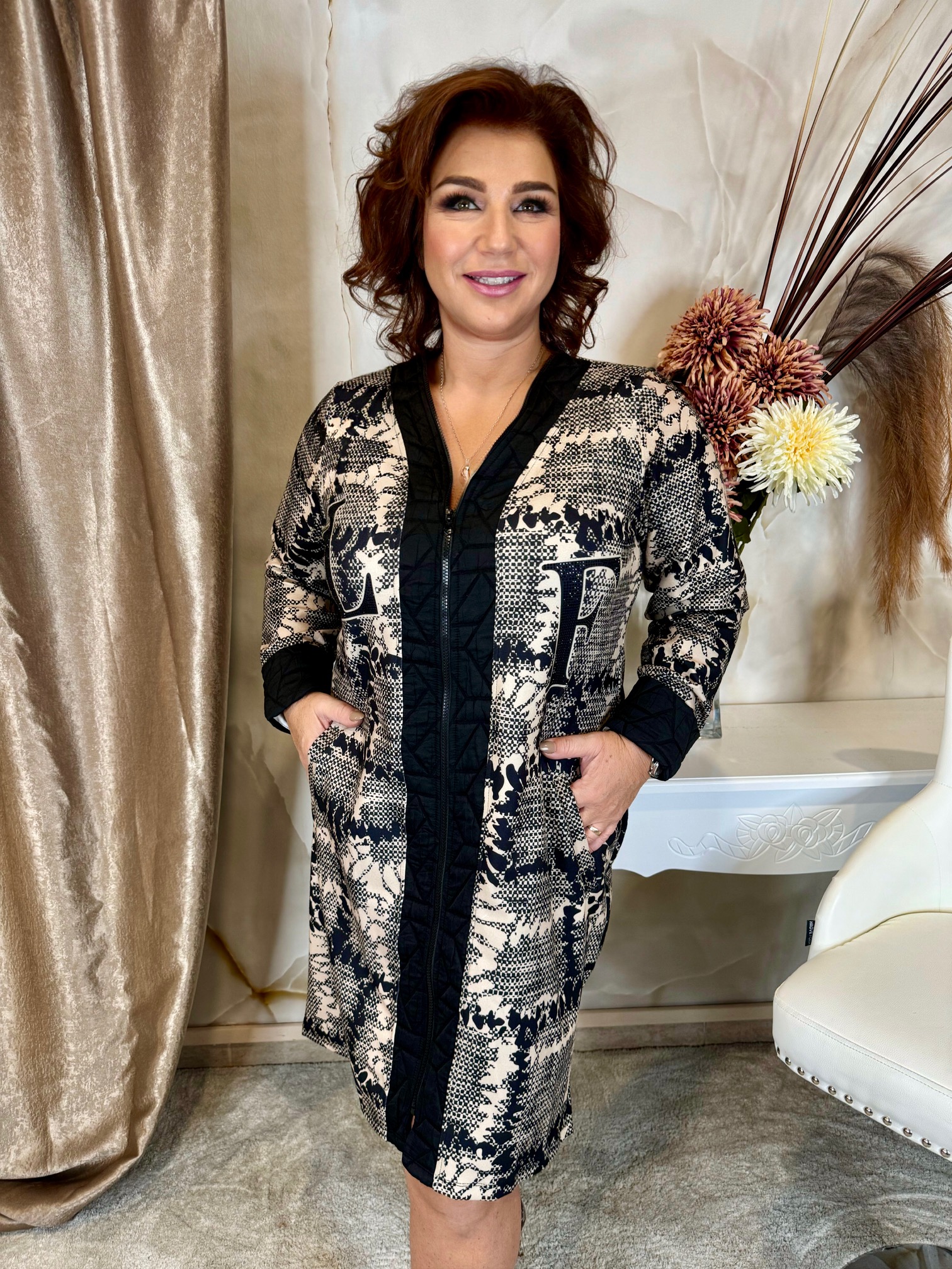 Végig zippes csinos bézs-fekete ruha - Image 3