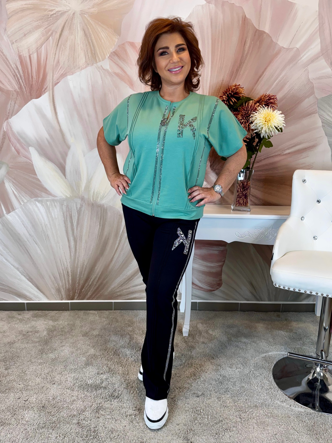 Csinos szett mentazöld zippes felsővel