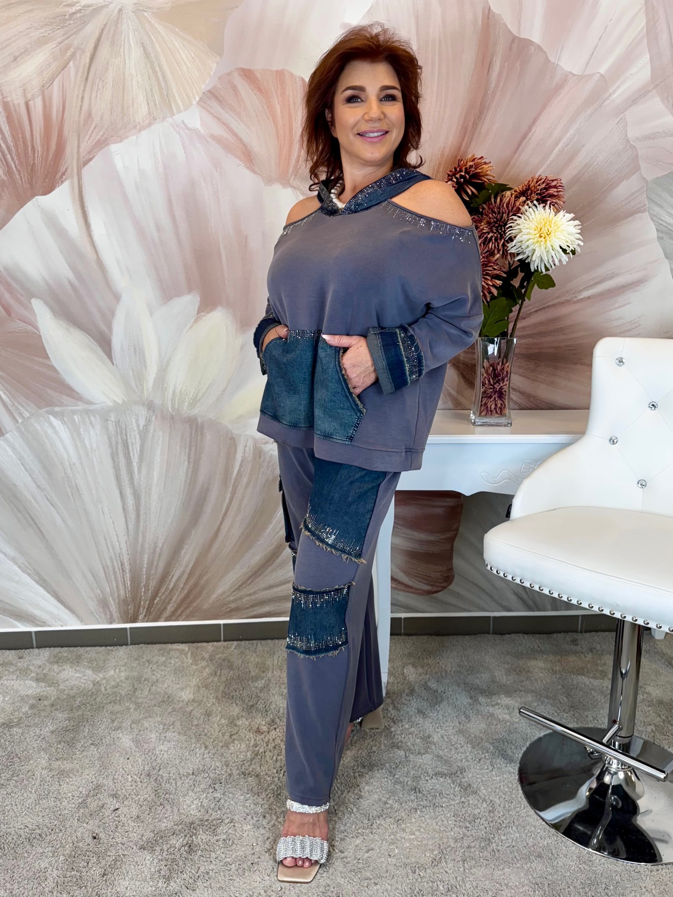 Modern farmerbetétes nyitott vállú szett