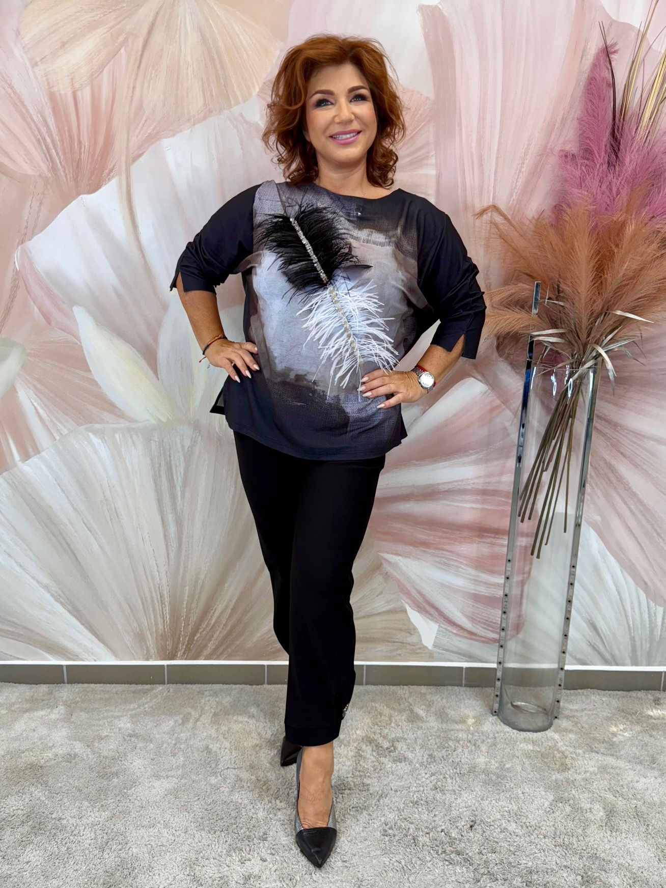 Csinos szürke mintás felső tolldísszel - Image 4