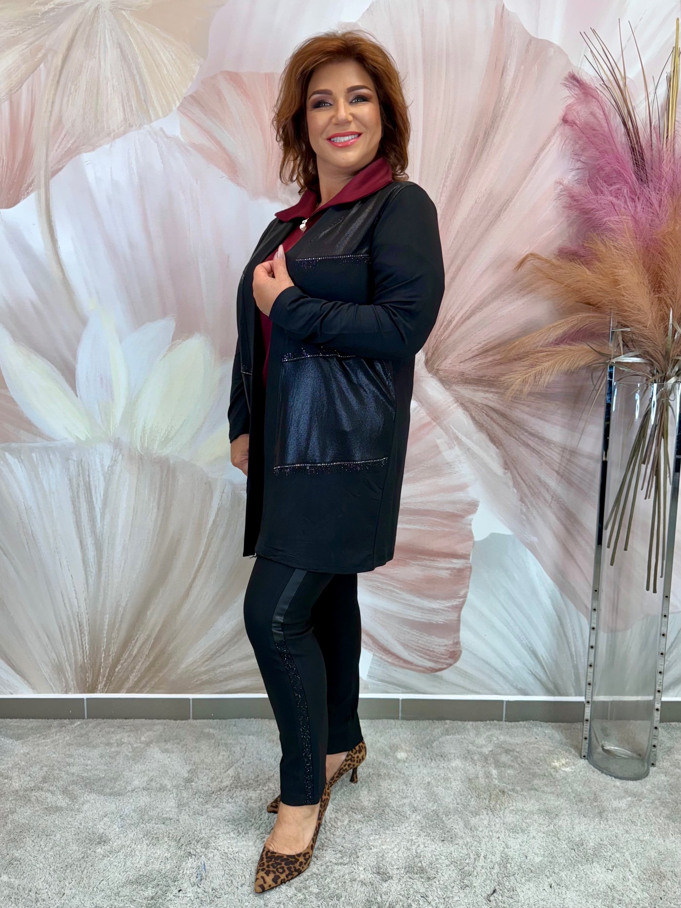 Fekete pamut kardigán bőrbetéttel, ezüst kristályokkal - Image 4