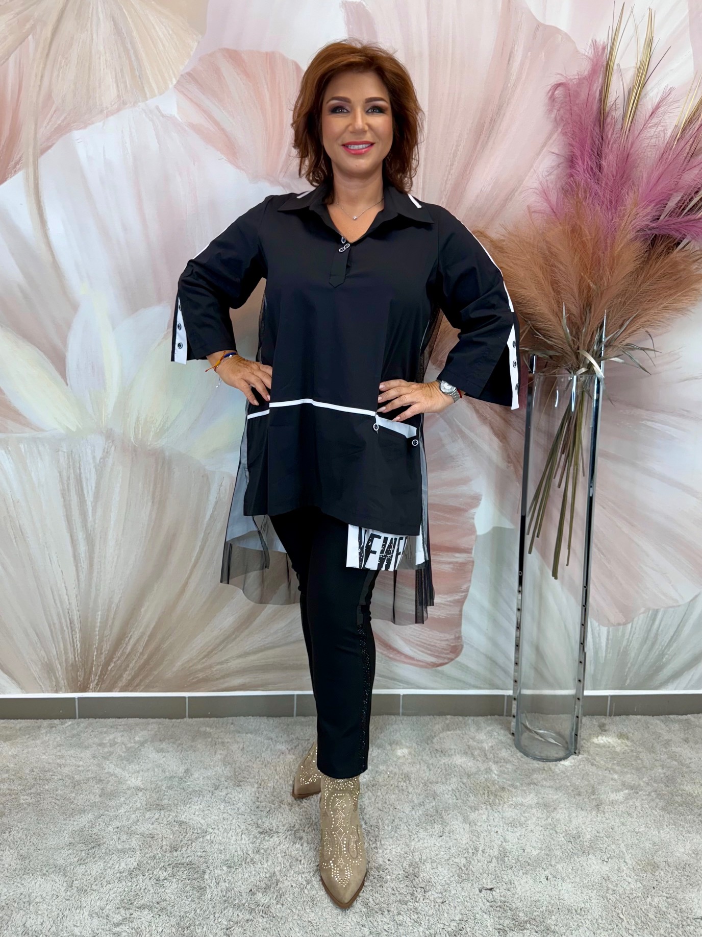 Különleges hosszított blúz tüllrátéttel - Image 2