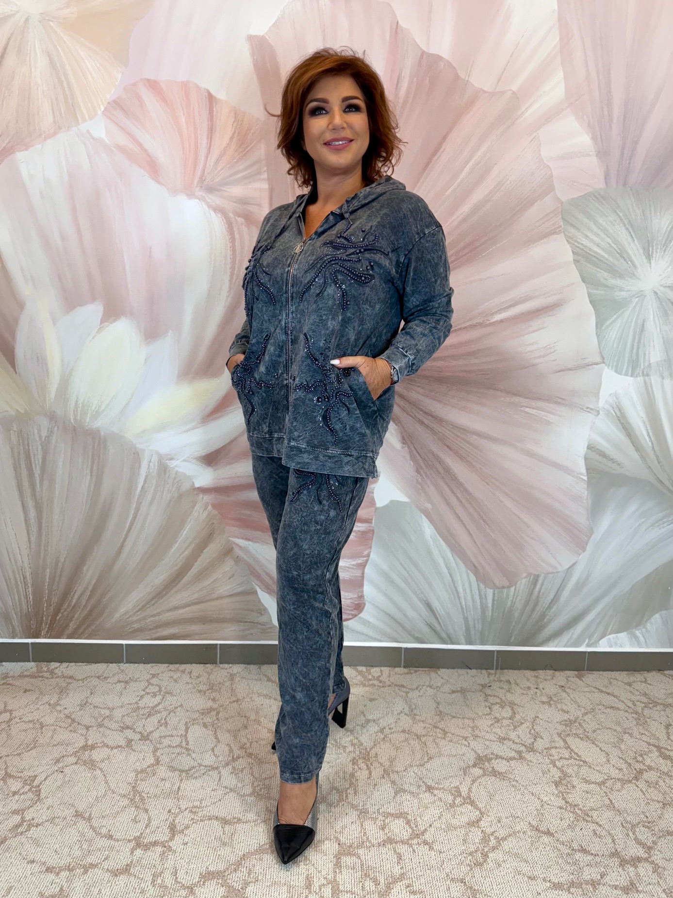 Szürke farmerhatású elasztikus szett gyöngyökkel