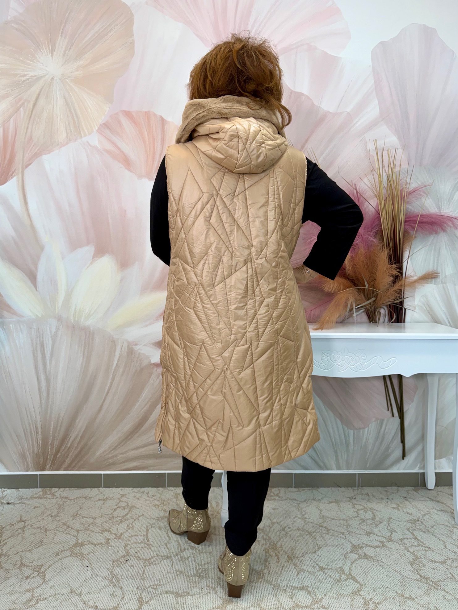 Hosszú pezsgőszínű mellény szőrmés kapucnival - Image 5