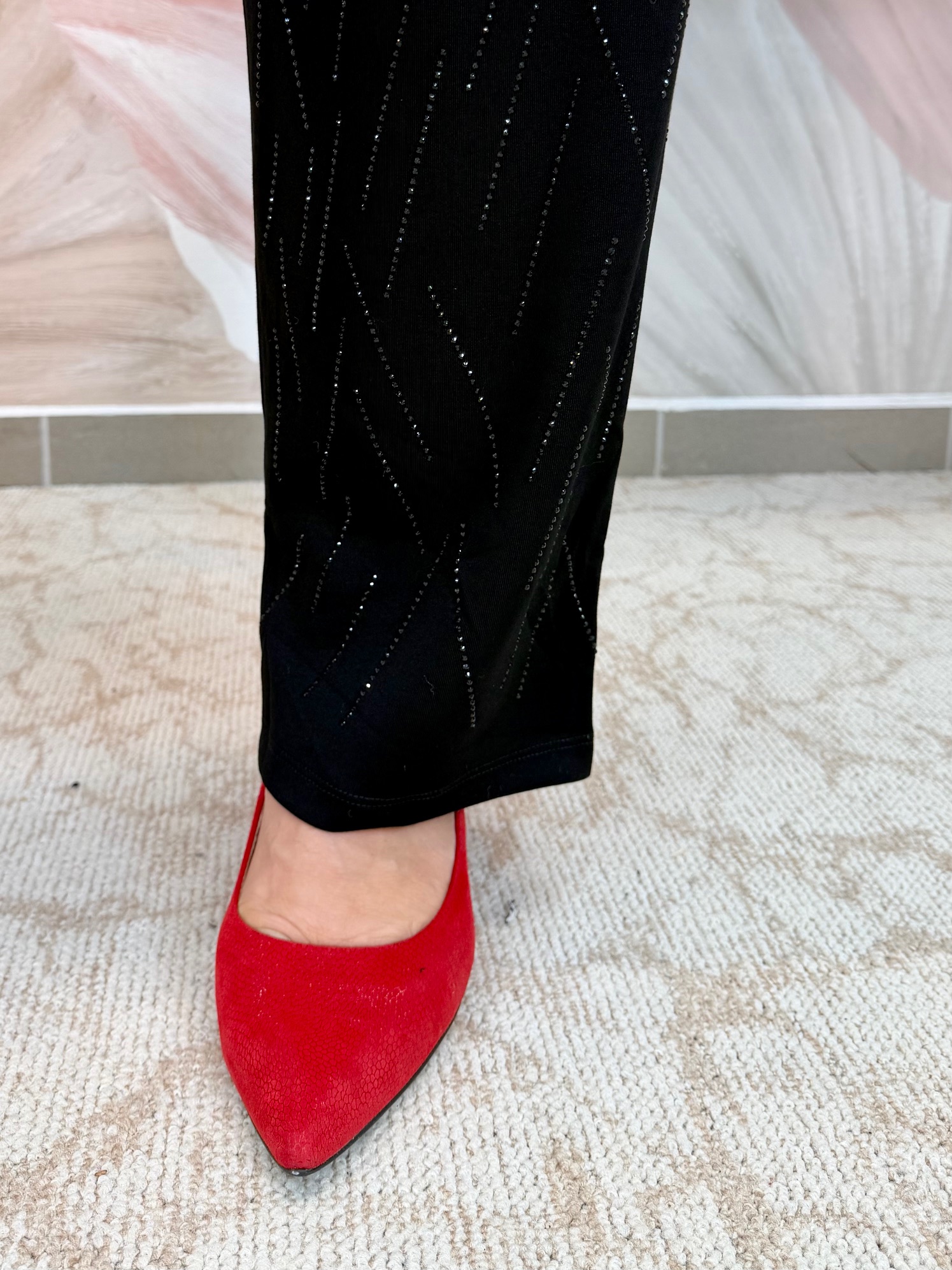 Fekete bővebb szárú pamut nadrág fekete kövekkel - Image 4