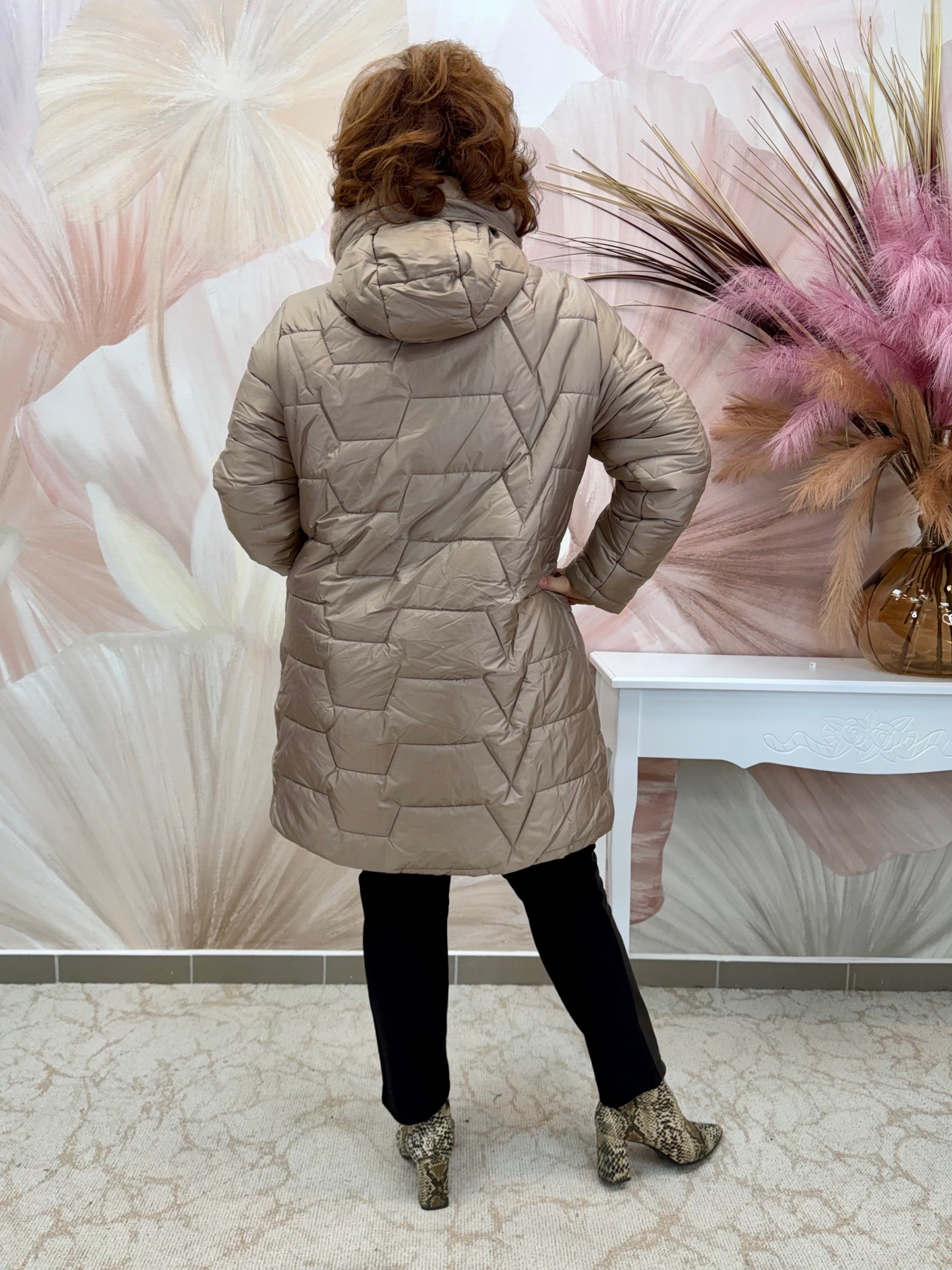 Prémium bézs belül szőrmés télikabát - Image 7