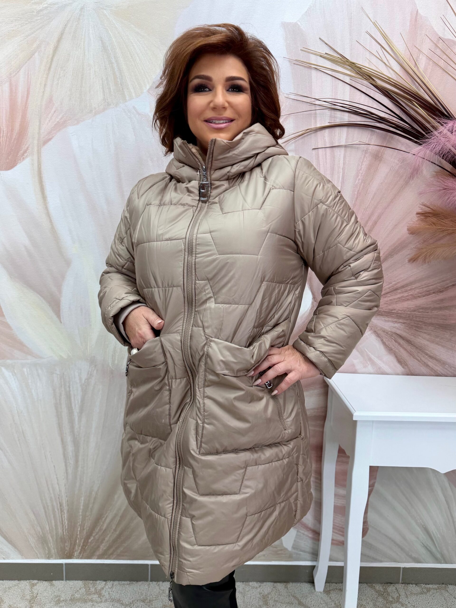 Prémium bézs belül szőrmés télikabát - Image 3