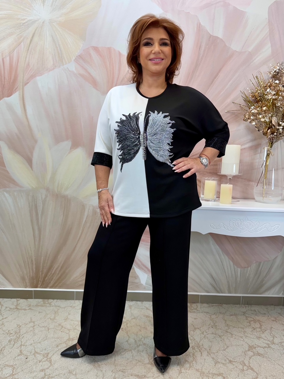 Csinos fekete-fehér szett strasszokkal