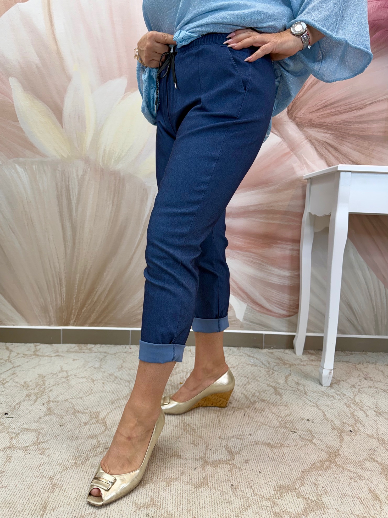 Elasztikus gumis derekú farmerhatású nadrág