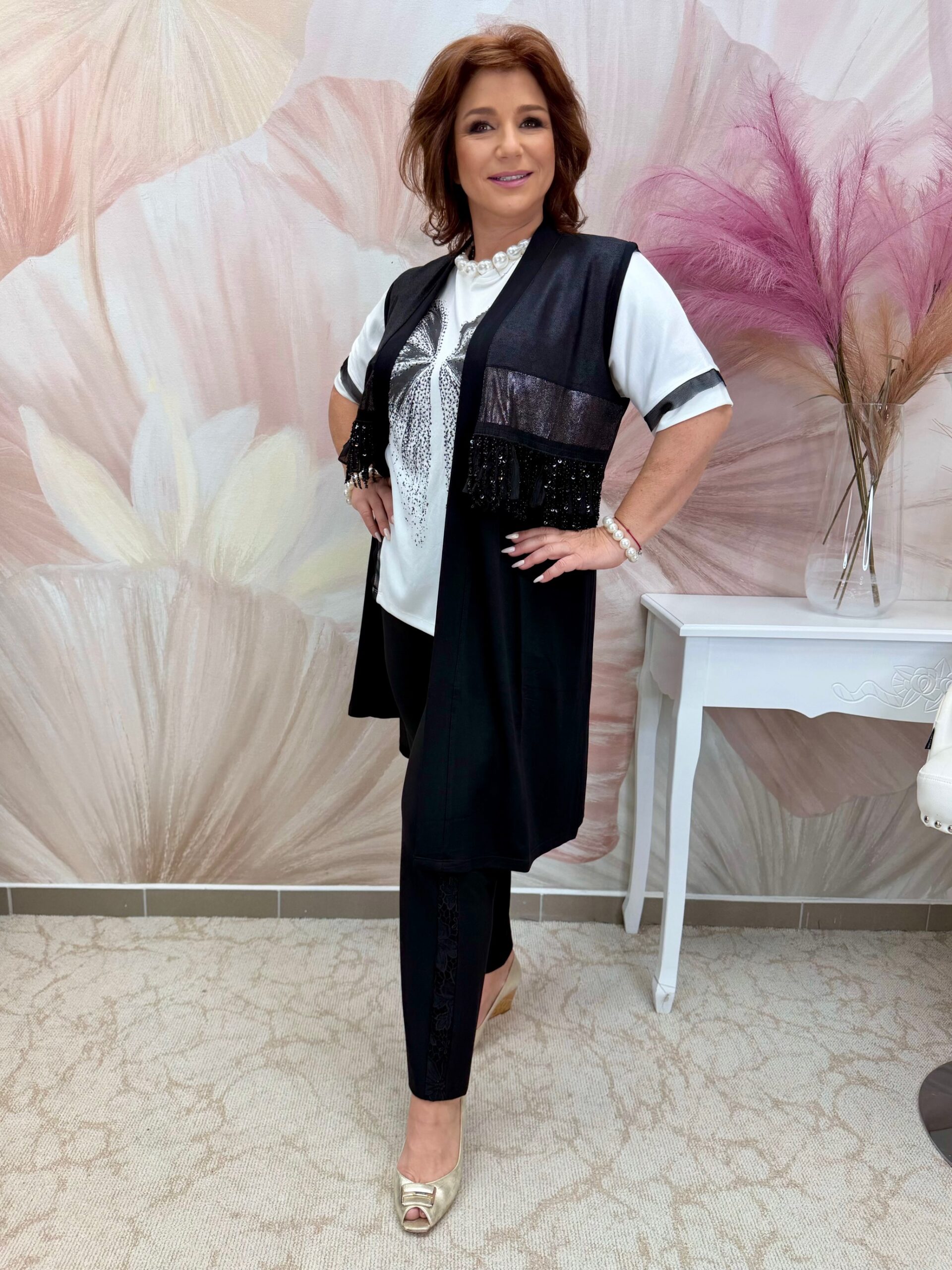 Fekete pamut mellény fekete rojtokkal, króm csíkkal