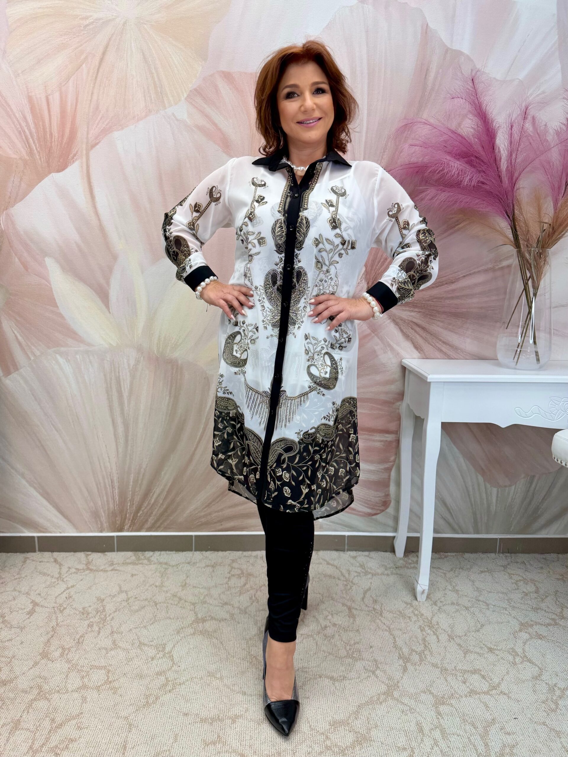 Csinos gombos fekete-bézs muszlin ingruha alapruhával